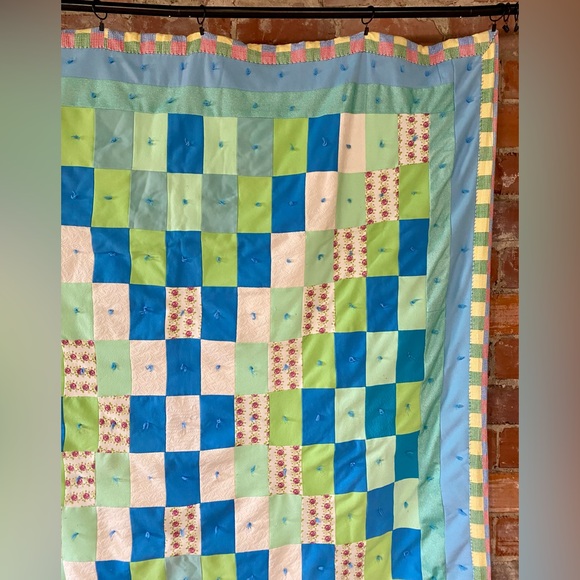 Vintage Tie Quilt 65” x 83” - Picture 3 of 9